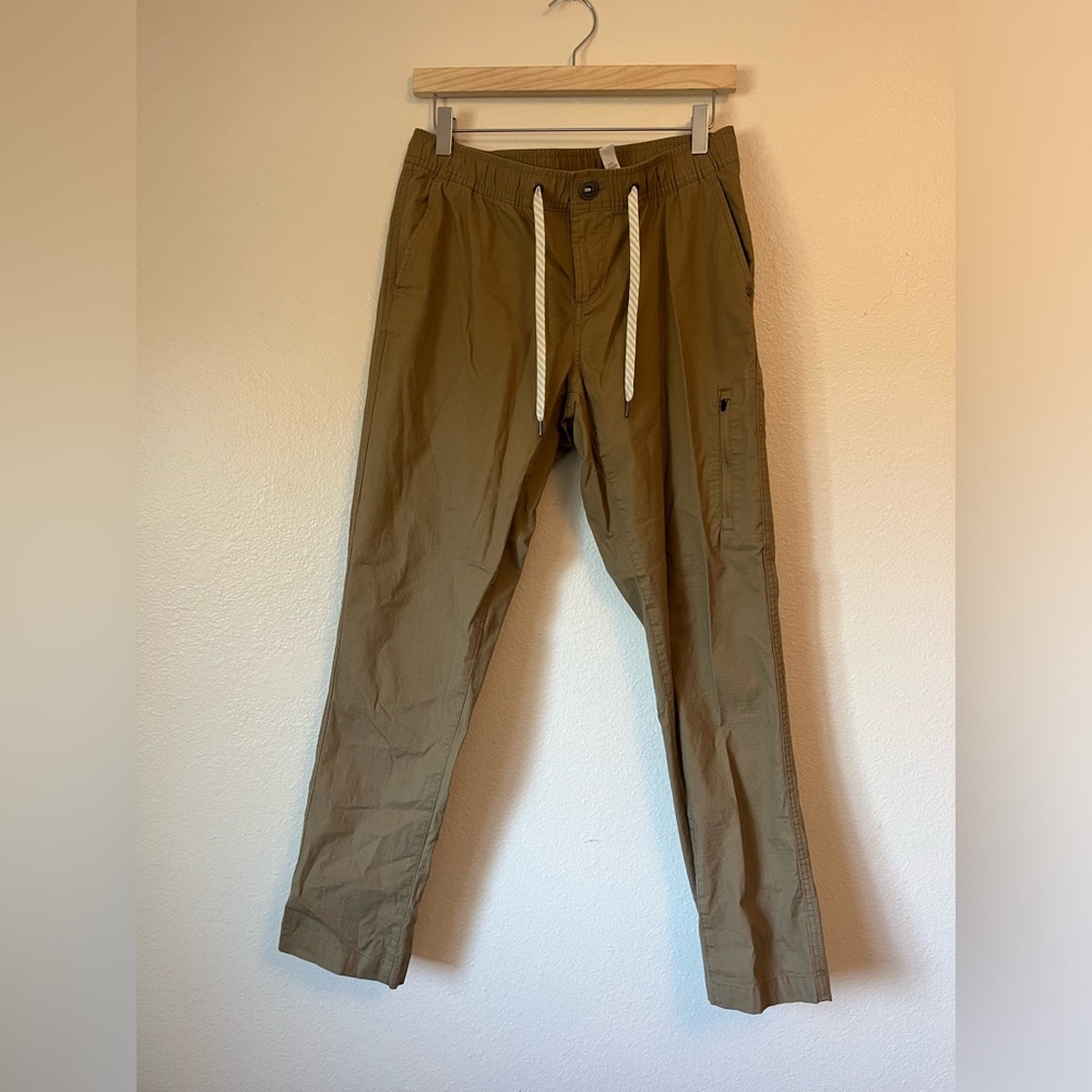 Vuori Ripstop Women’s Khaki Pants Size Medium
